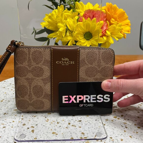 NWT Coach Brown Wristlet Bag - Picture 8 of 8